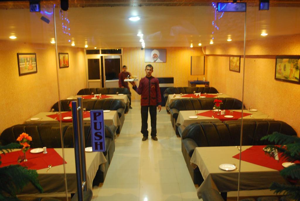 Hotel Collection O Royal Plaza Pushkar Exterior foto