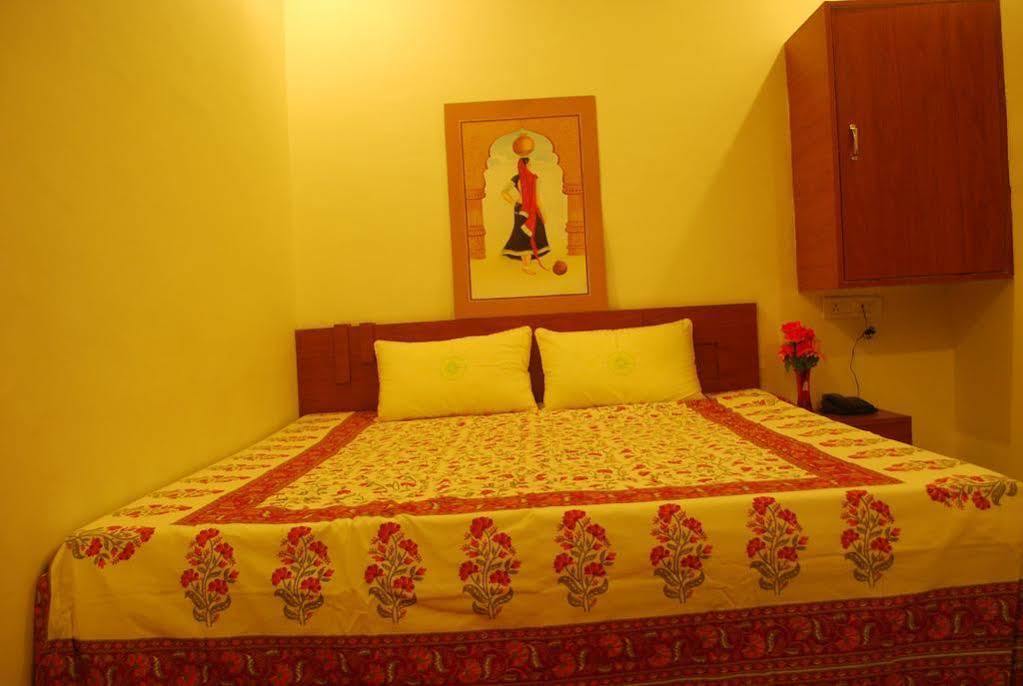 Hotel Collection O Royal Plaza Pushkar Exterior foto